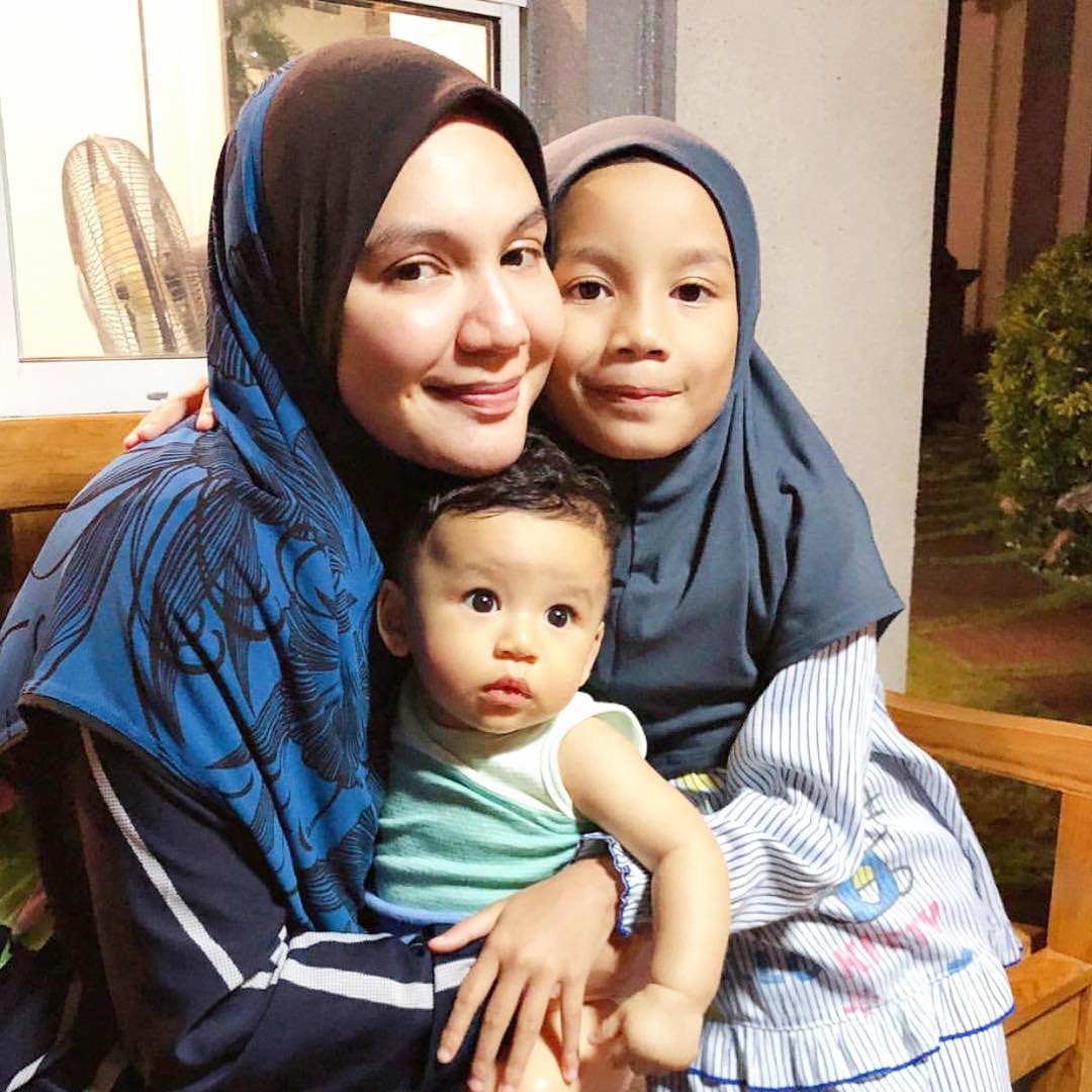 “Pakai Tudung 24 Jam Ke Kat Rumah?”–Datin Shahida Respon Soalan Popular Netizen