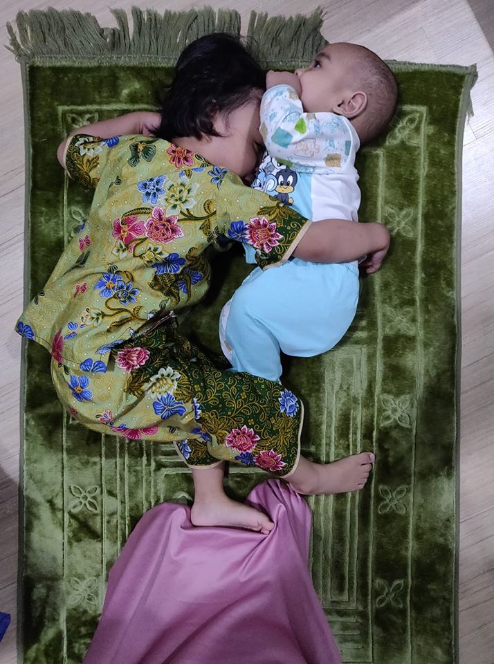 Ibu ‘Breastfeed’ Diperli Baby Tak Montel, Ada Yang Memandai Bagi Susu Formula