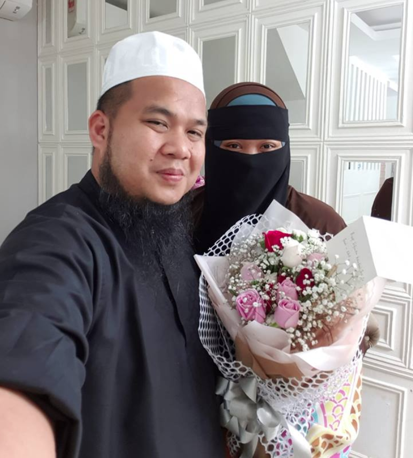 Dapat Dating Dengan Isteri Pun Rasa Bahagia, Rupanya Mereka Rindu Nak Berbual