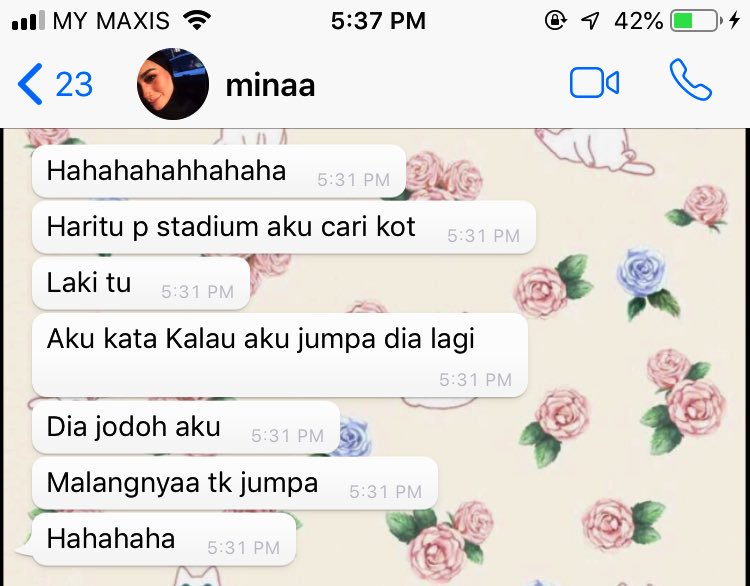 Cinta Pandang Pertama Di Stadium Bola, Gadis Gunakan Kuasa Viral Menjejak Jodoh