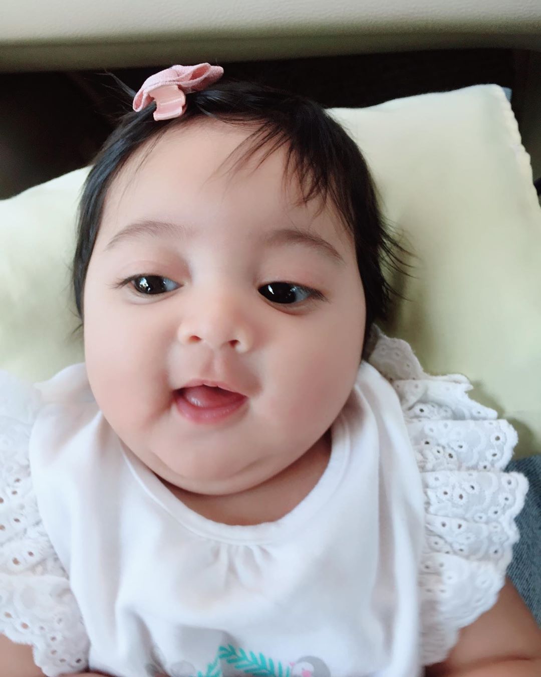 [FOTO] Pejam Celik Dah 3 Bulan, Kecomelan Baby Azura Buat Netizen Geram