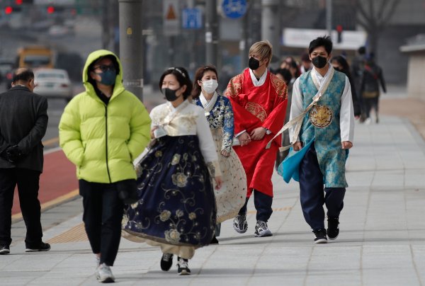 Tiket Flight Ke Korea Dijual Murah, Berbaloi Ke Travel Pada Musim Koronavirus?