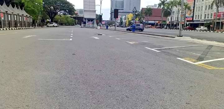 [VIDEO] Sunyi Macam Bandar Zombie, Netizen Salute Orang Melaka Bijak Stay Rumah