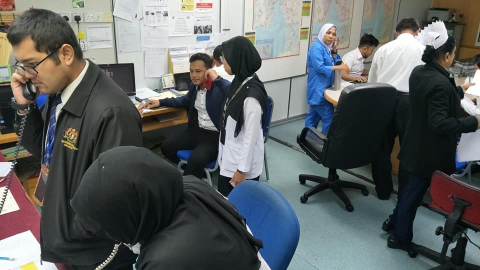Petugas Dimaki Oleh Orang Awam, Tapi Bila Tanya Travel Mana Semua Tak Mengaku