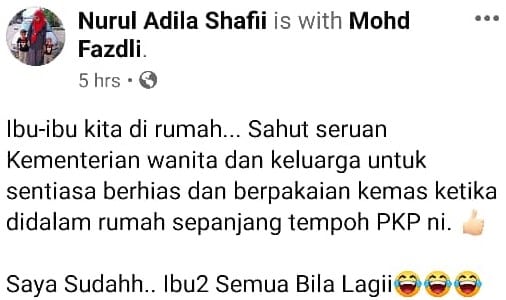 [FOTO] Sahut Seruan Berhias Di Rumah, Ragam Ibu 2 Anak Ini Memang Vogue Habis