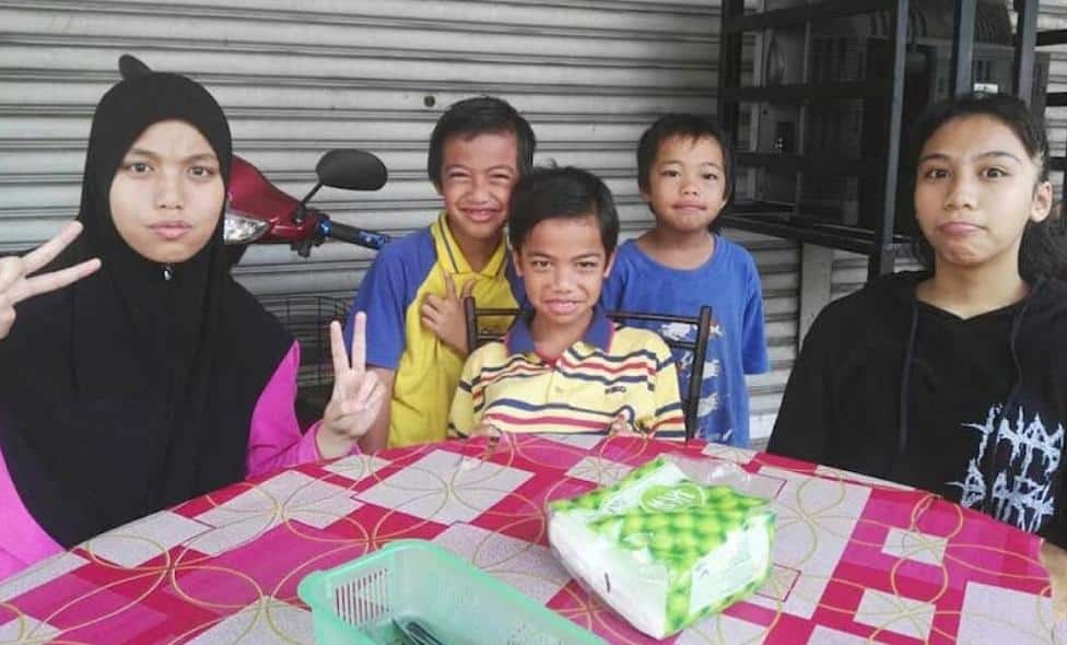 “Pulangkan Anak Aku..” – Sudah Setahun Tanpa Khabar, Bapa Mimpi Zahir Tersenyum