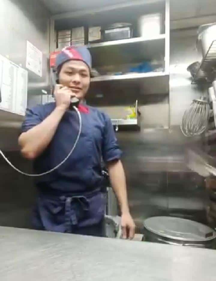 “Sendiri Tak Dapat Tahan Gelak” – Cara Chef Kejut Sahur Memang Win Habis