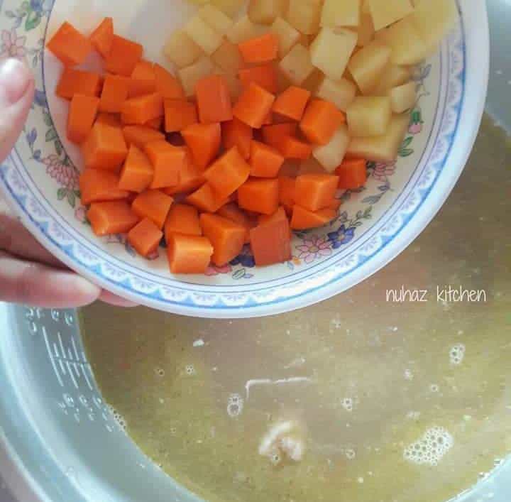 Tak Payah Guna Dapur Gas, Ini Dia Resipi Mudah Bubur Lambuk Style ‘Rice Cooker’