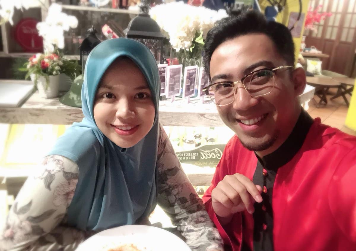 Bacaan Tak Lancar Sangat, Detik Si Ibu Pimpin Ayah Mengaji Quran Cetus Sebak