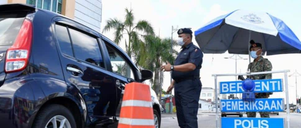 Couple Konon Nak Menipu Polis Keluar Sebab Beli Kicap, Akhirnya Terkantoi Helah