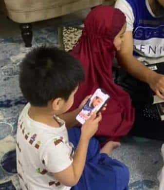 “Kita Dosa Tak Tolong Orang Susah?”-Anak Ebit Lew Menangis Lihat Dakwah Bapanya