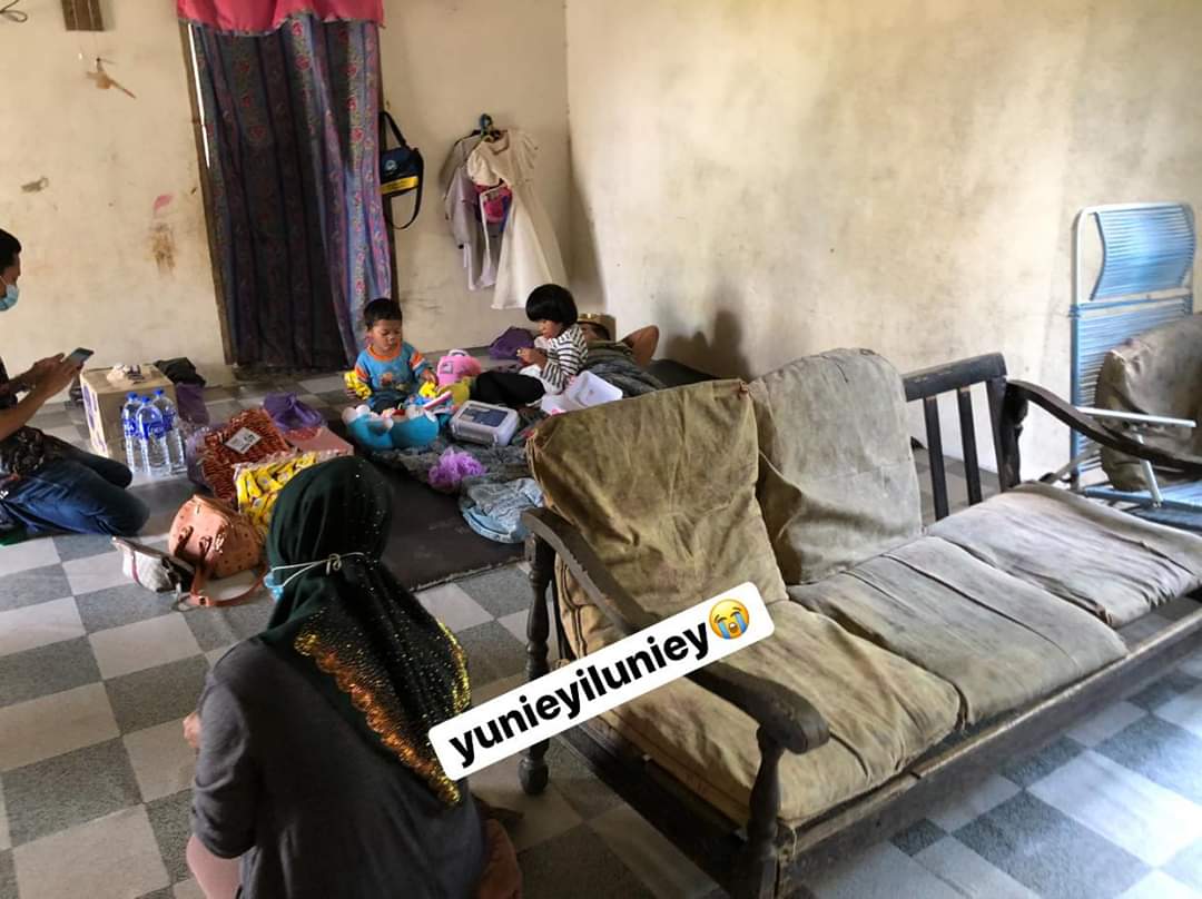 Ibu Larikan Diri, 5 Beradik Terpaksa Jadi Ketua Keluarga Tanggung Bapa Lumpuh