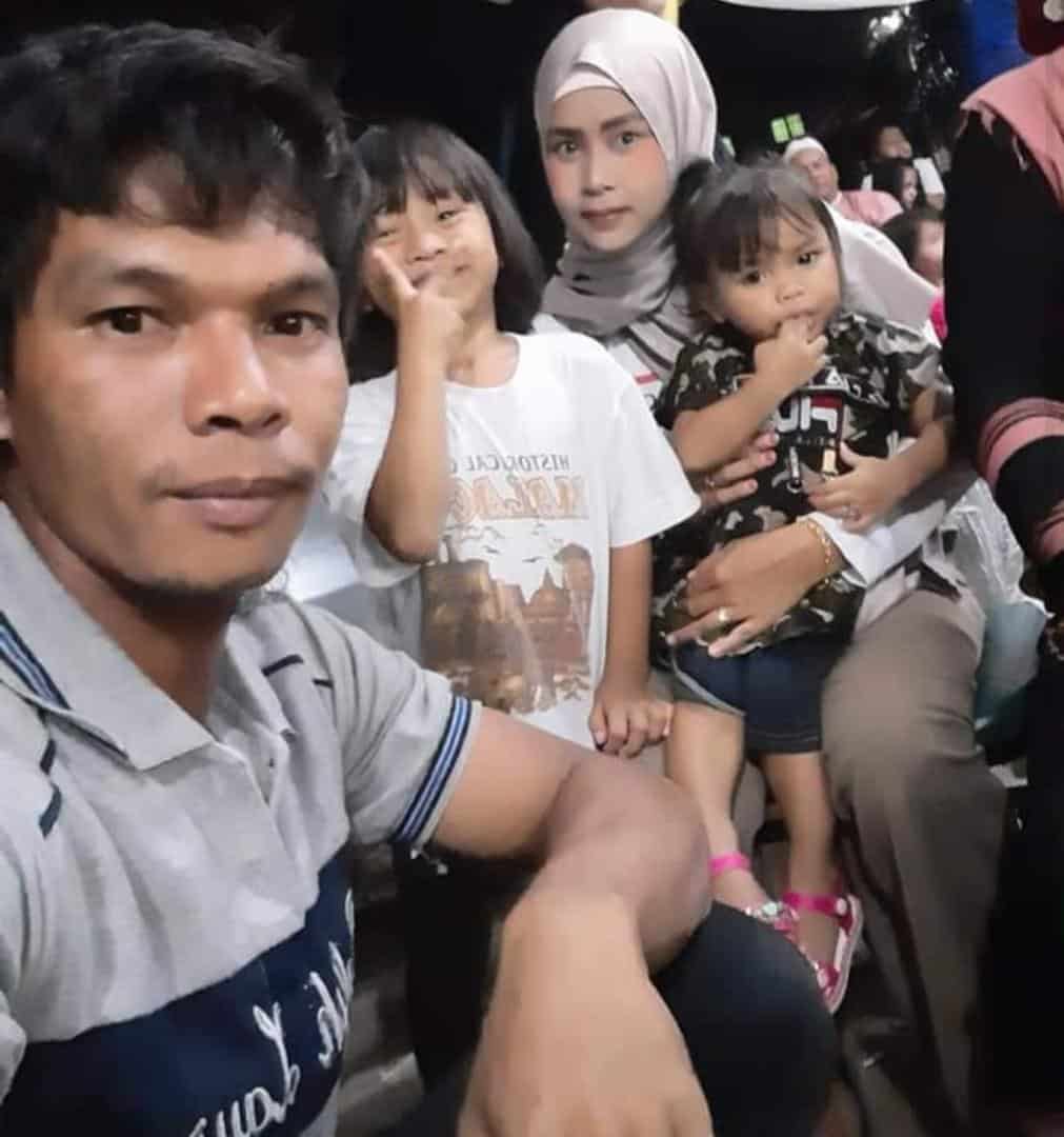 Suami Hilang Kerja, 5 Beranak Hanya Mampu Menjamah Nasi Kosong Setiap Hari..