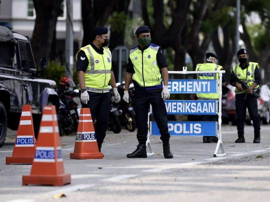 Gurau Ingkar PKP, Lelaki Angkut 1 Keluarga Ke Klinik Kesal Jadi Bahan Kutukan