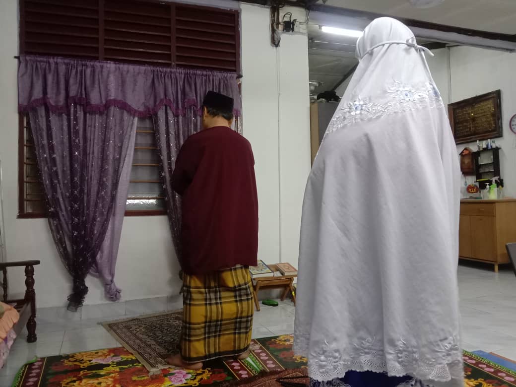Jangan Takut Bagi Khutbah, Ini Panduan ‘Imam Interim’ Untuk Solat Raya Di Rumah