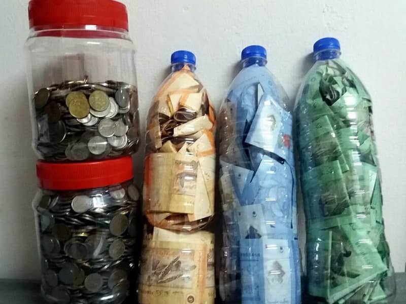 Nenek ‘Korek’ Simpanan, Beli Telefon Pintar Agar Cucu Dapat Ikuti Kelas Online