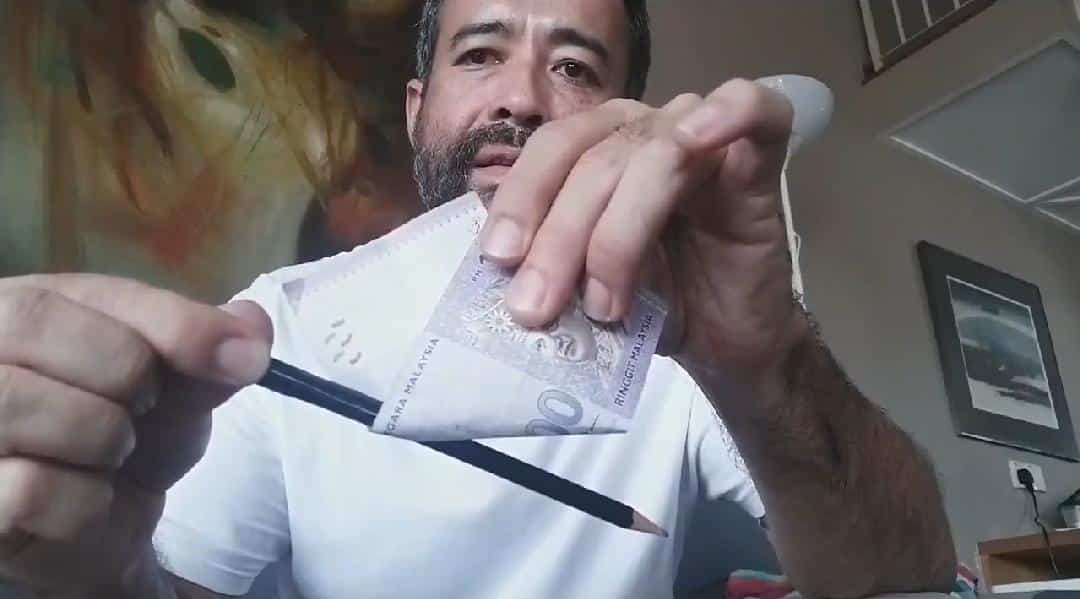 [VIDEO] Tony Eusoff Buat Magic Koyakkan RM100, Tapi Jambang Pula Jadi Perhatian