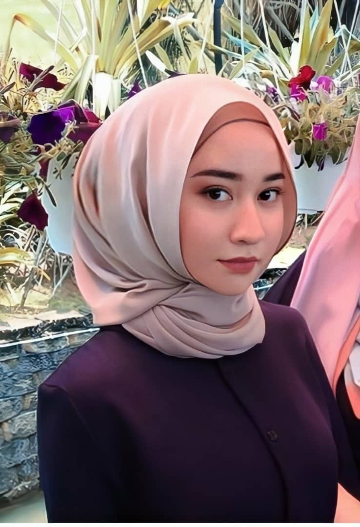 “Ni Adik Dengan Kakak Ke?” – Gadis Tak Kisah Kecantikan Ibu Jadi Perhatian
