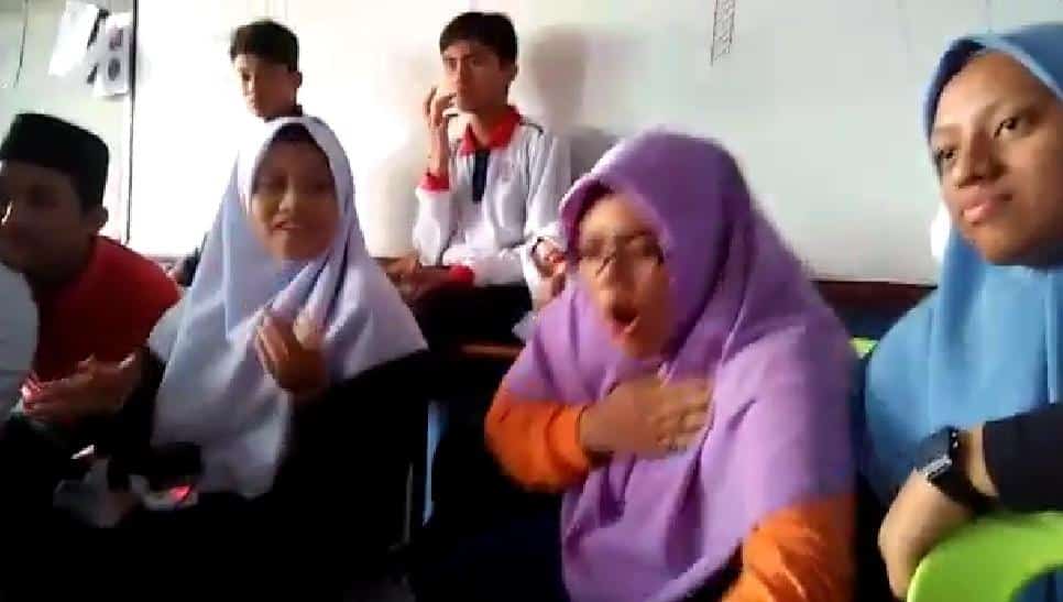 [VIDEO] Macam Tak Cukup Nyawa, Reaksi Member Tonton Filem Seram Cetus Kerisauan
