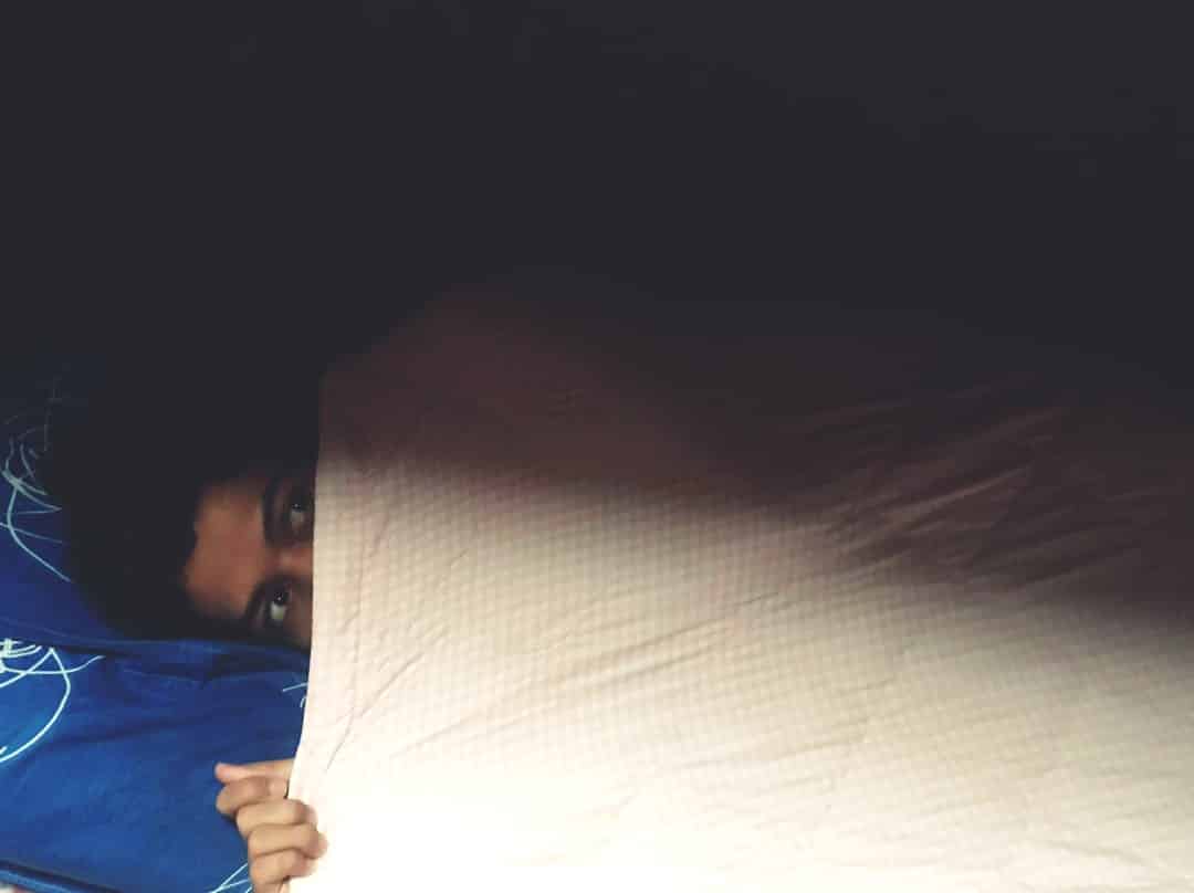 Sesak Dada Hingga Kaku Masa Tidur, Betul Ke Petanda Sedang Ditindih Hantu?