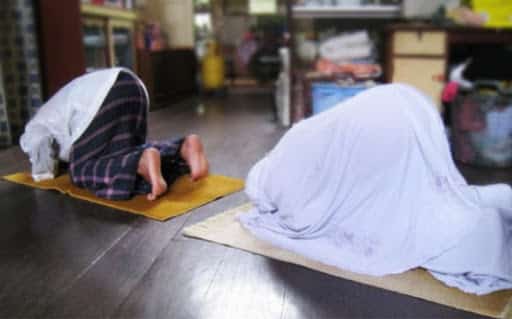 Jangan Takut Bagi Khutbah, Ini Panduan ‘Imam Interim’ Untuk Solat Raya Di Rumah