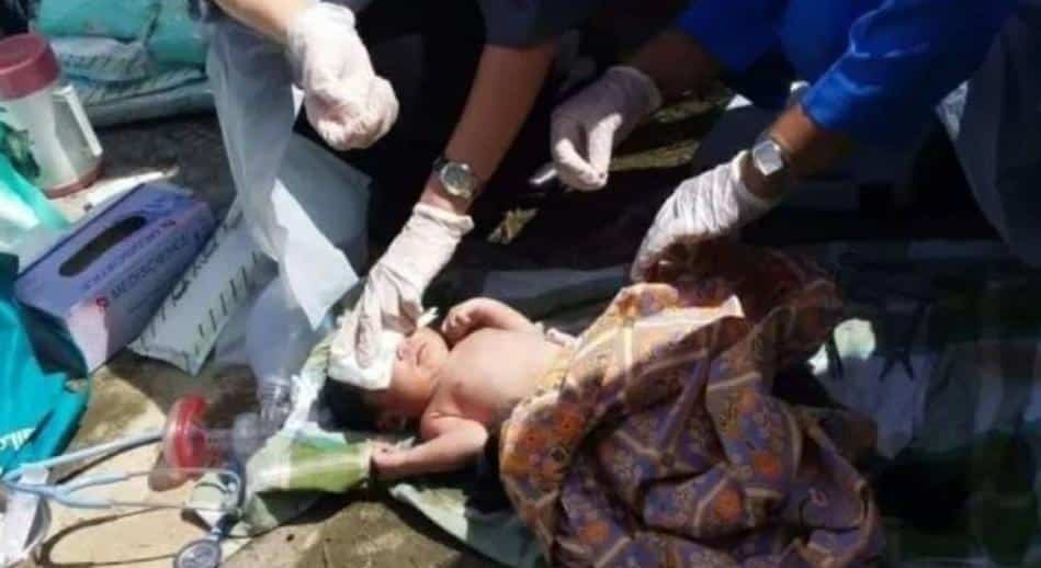 Timbul Rasa Bersalah Lepas ‘Campak’ Bayi, Kini Teman Lelaki Datang Serah Diri..