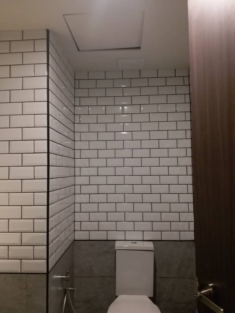24 Jam Tak Makan Langsung, Gadis Kongsi Detik Getir Terkunci Dalam Tandas Hotel