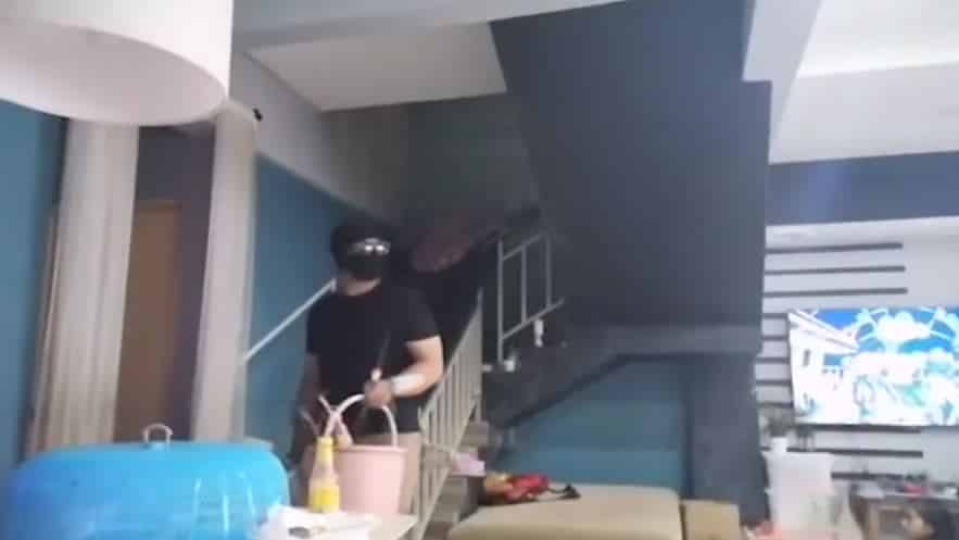Menyamar Jadi ‘Orang Aircond’, Sebak Anak Masih Kenal Walau Terpisah 7 Bulan