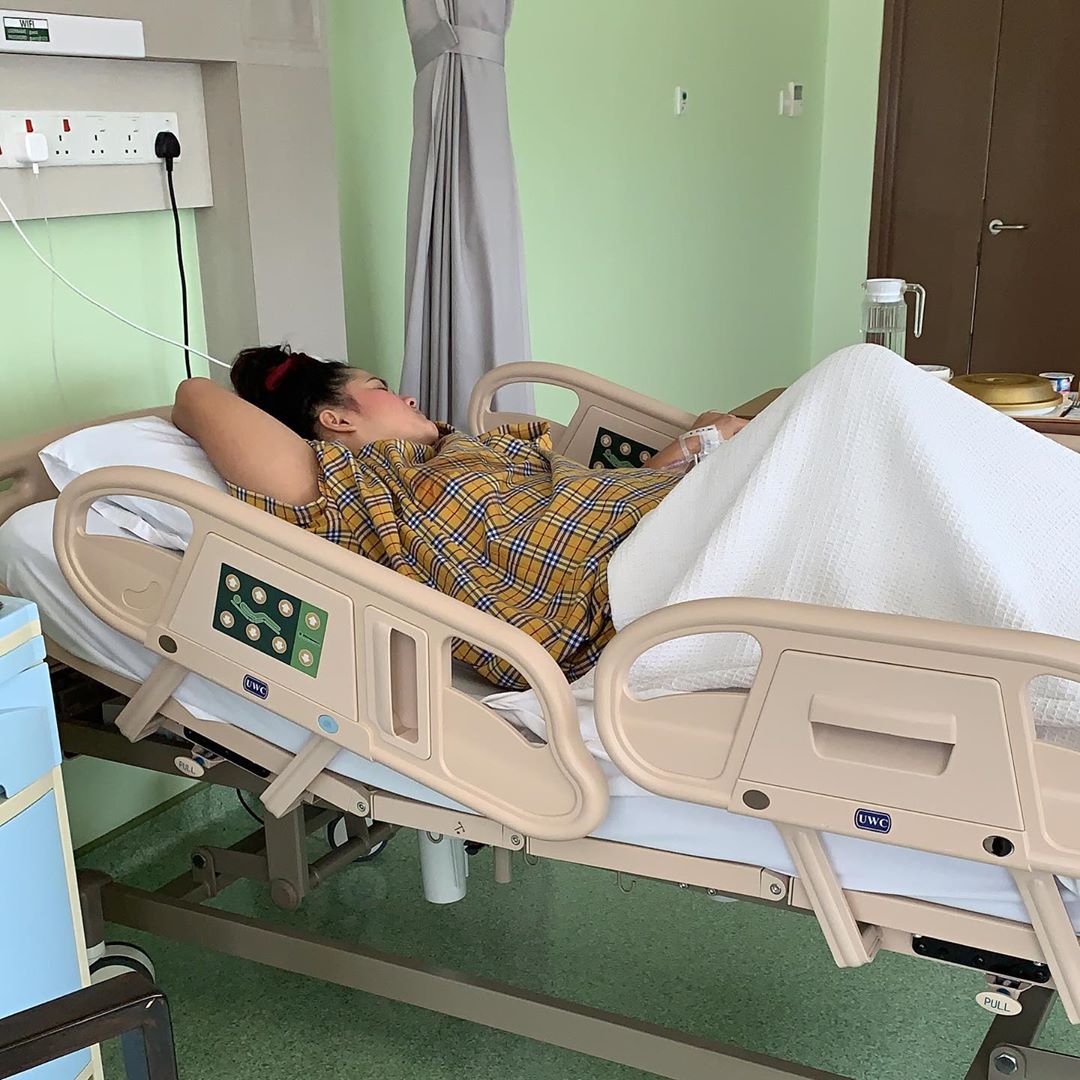 “First Time Tengok Dia Sedih”-Rasa Menyusahkan, Almy Nadia Minta Maaf Ke Suami