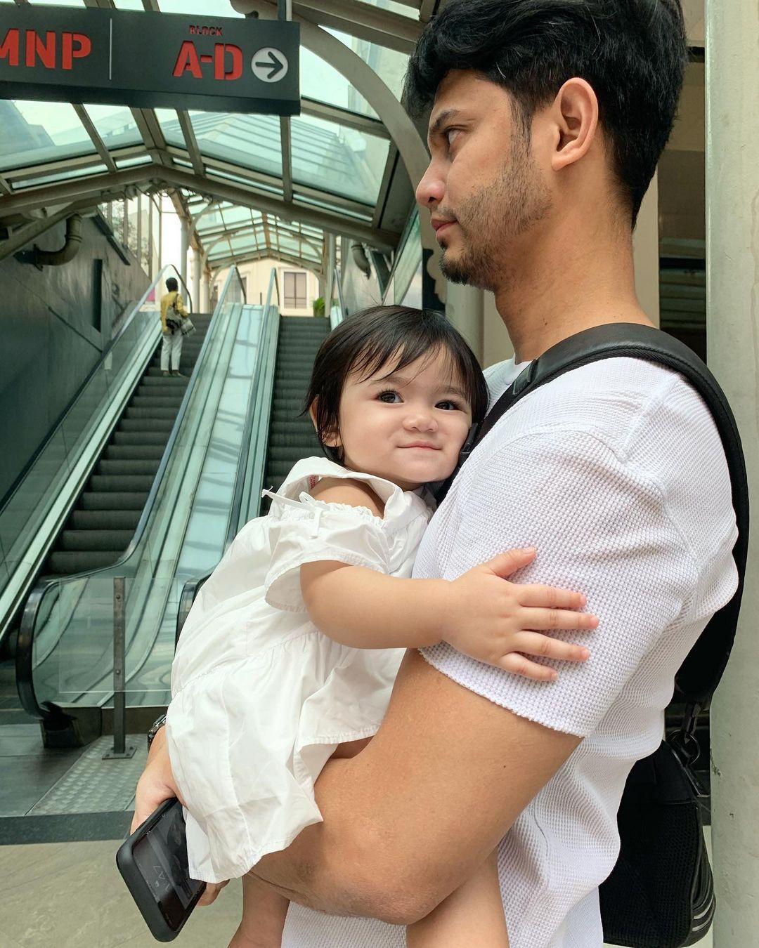 Teman Daddy Makan, Netizen Perasan Sesuatu Kat Alisa Aisyah-“Telan Air Liur..”