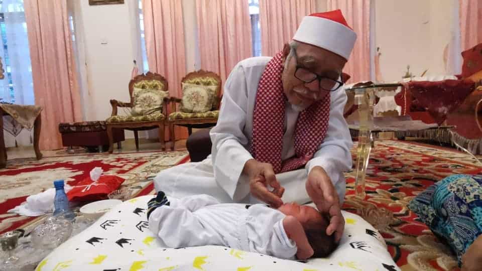 Rezeki Tuhan, Wanita Bersyukur Anak Sulung Akhirnya Lahir Lepas Hamil 5 Kali