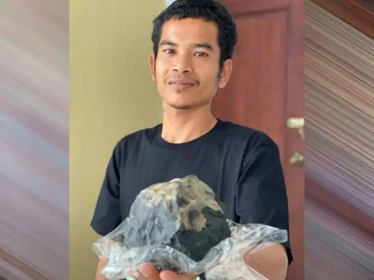 Rezeki Dari Langit, Tukang Keranda Jadi Jutawan Segera ‘Berkat’ Batu Meteorit
