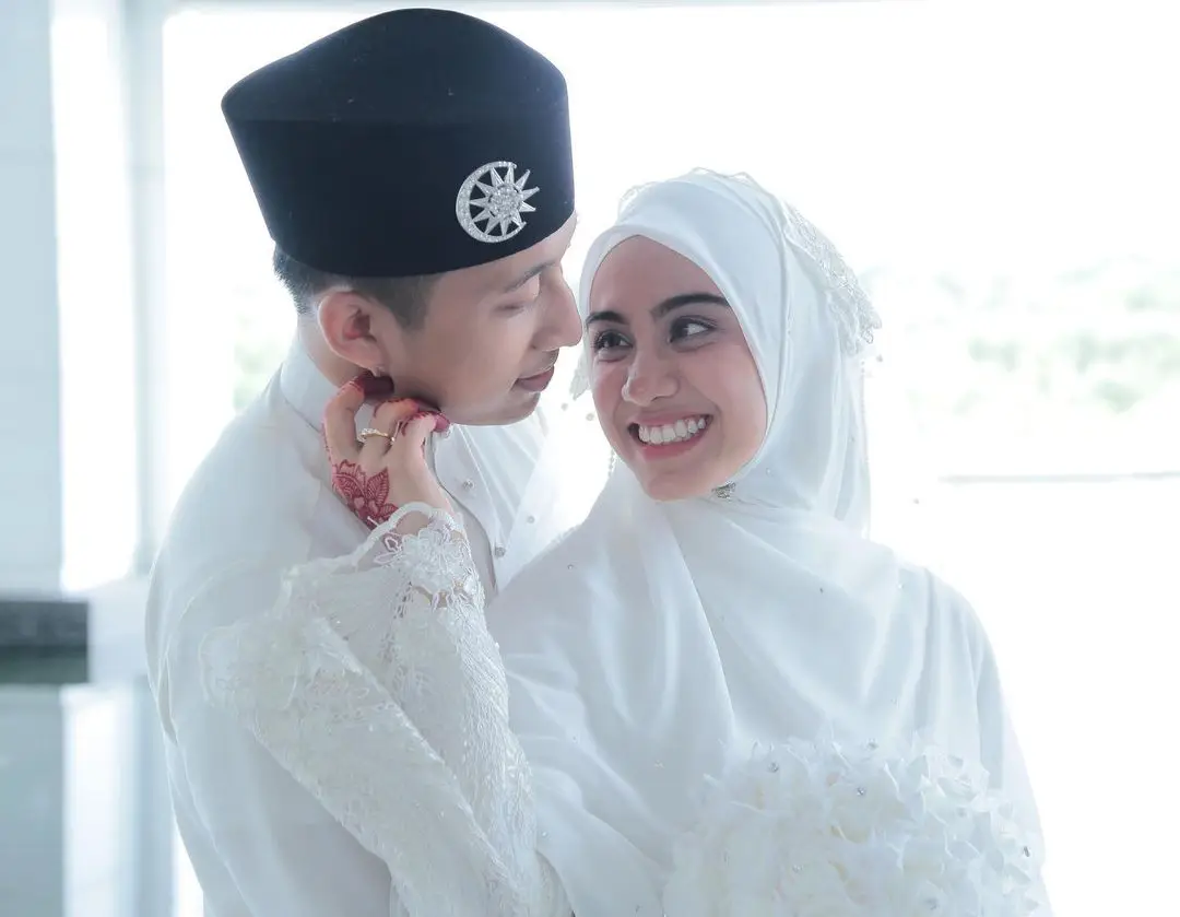 [VIDEO] Berbaju Nikah Sambut Anniversary, Suami Nangis Teringat Dugaan Kahwin