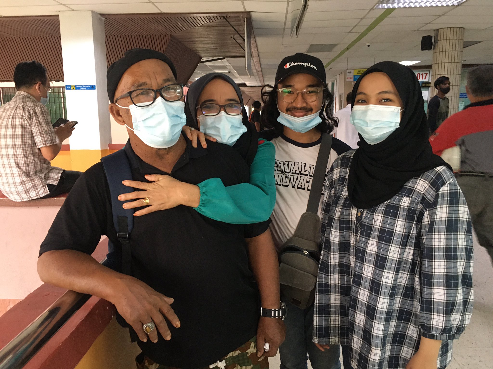 “Bolehlah Ganti Papa”- Pemuda Sayu Ayah Bagi Hint Seminggu Awal Sebelum ‘Pergi’