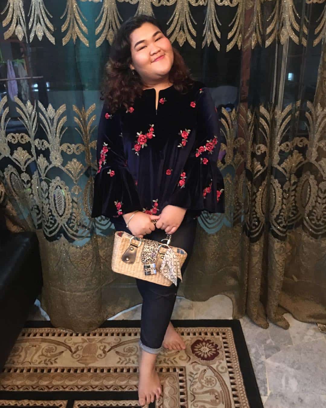 [VIDEO] Nyanyian ‘4 Dara’ Versi R&B, Adibah Noor Pun Puji Suara Lunak Gadis Ini