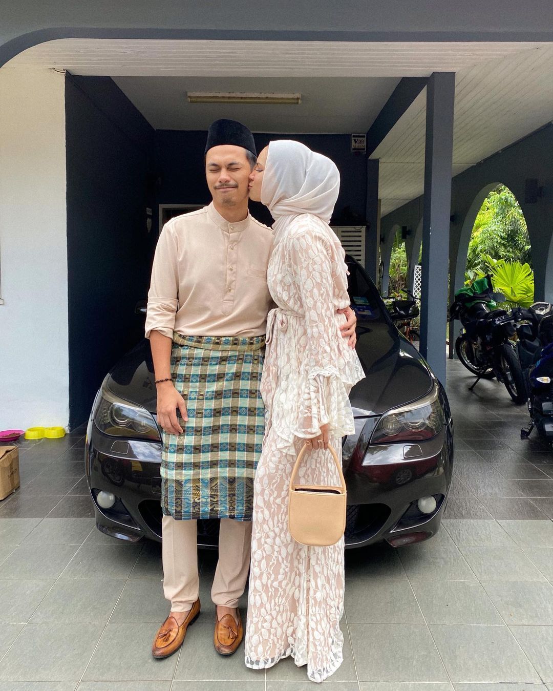 [VIDEO] Suami Complaint Konon Bau Badan, Reaksi Spontan Isteri Bikin Dekah