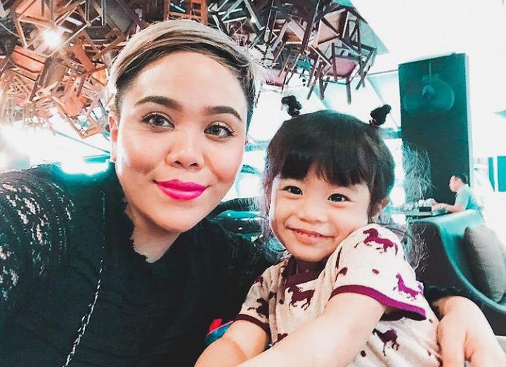 [VIDEO] Niat Nak Bermanja Time Anak Bad Mood, Sekali Mak Dapat Penampar Free