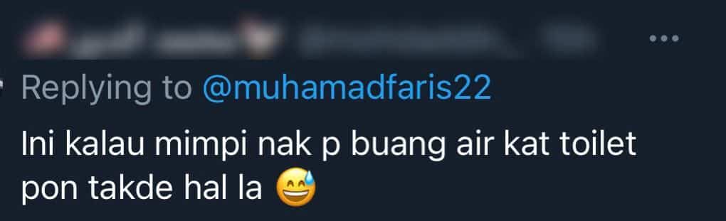 [VIDEO] Gaya Macam Filem Titanic, Pemuda Selamba Tidur Atas Tilam Redah Banjir