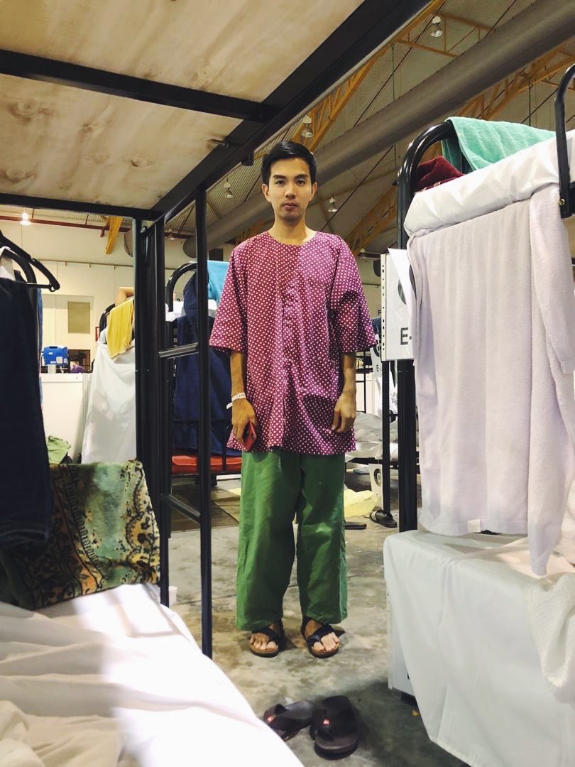 Lelaki Kongsi Suasana Pusat Kuarantin, Baju Ibu Bersalin Pula Curi Perhatian