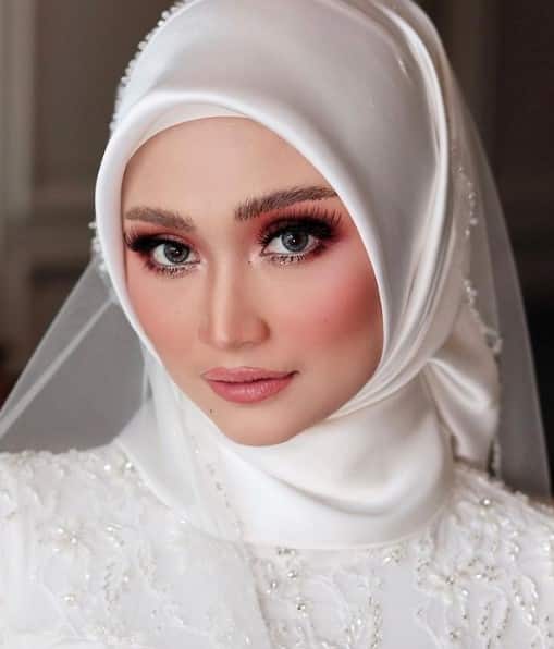 Tudung Nikah Ayda Jebat Dipuji Kemas, Rupanya Ini Cara Bawal Sentiasa On Point