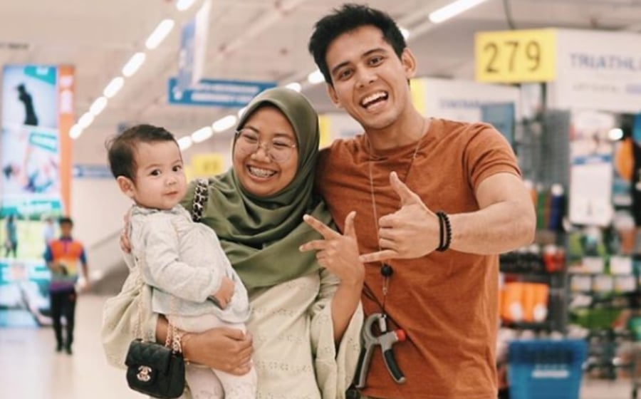 Didakwa Selingkuh & Bertukar Mesej Geli, Netizen Berkampung Di IG Hafidz Roshdi