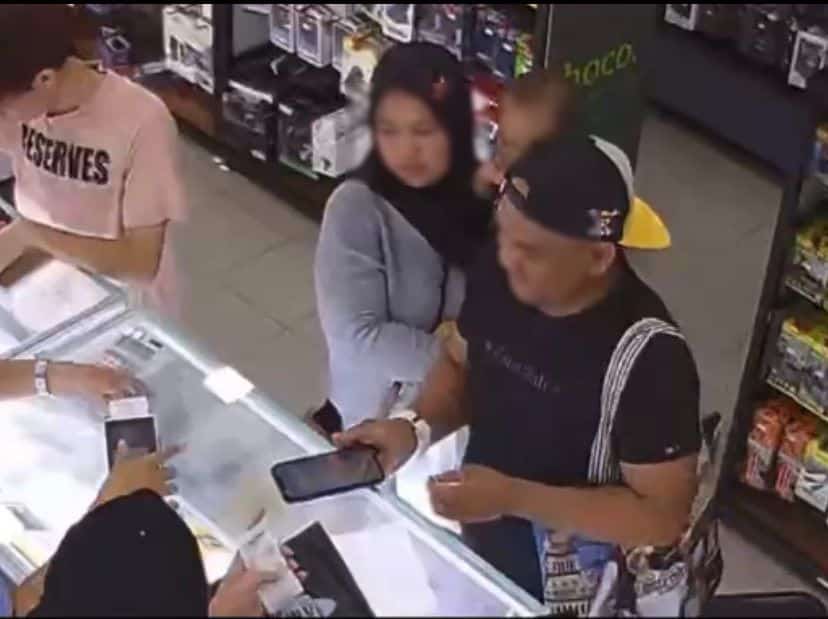 Duit Lesap Dalam 3 Hari, Suami Isteri Puas Belanja Beli Iphone Guna Duit Pesara