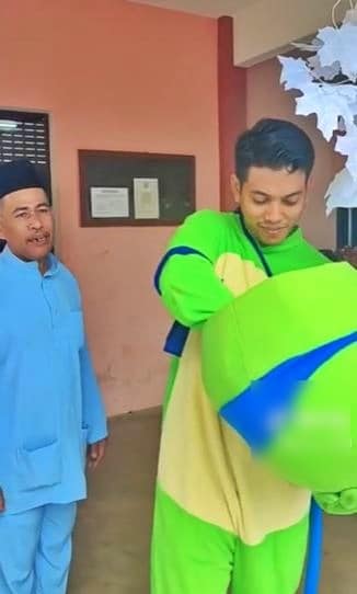 Reda Jodoh Tak Panjang, Pemuda Bermaskot ‘Sorok’ Sedih Hadir Majlis Ex